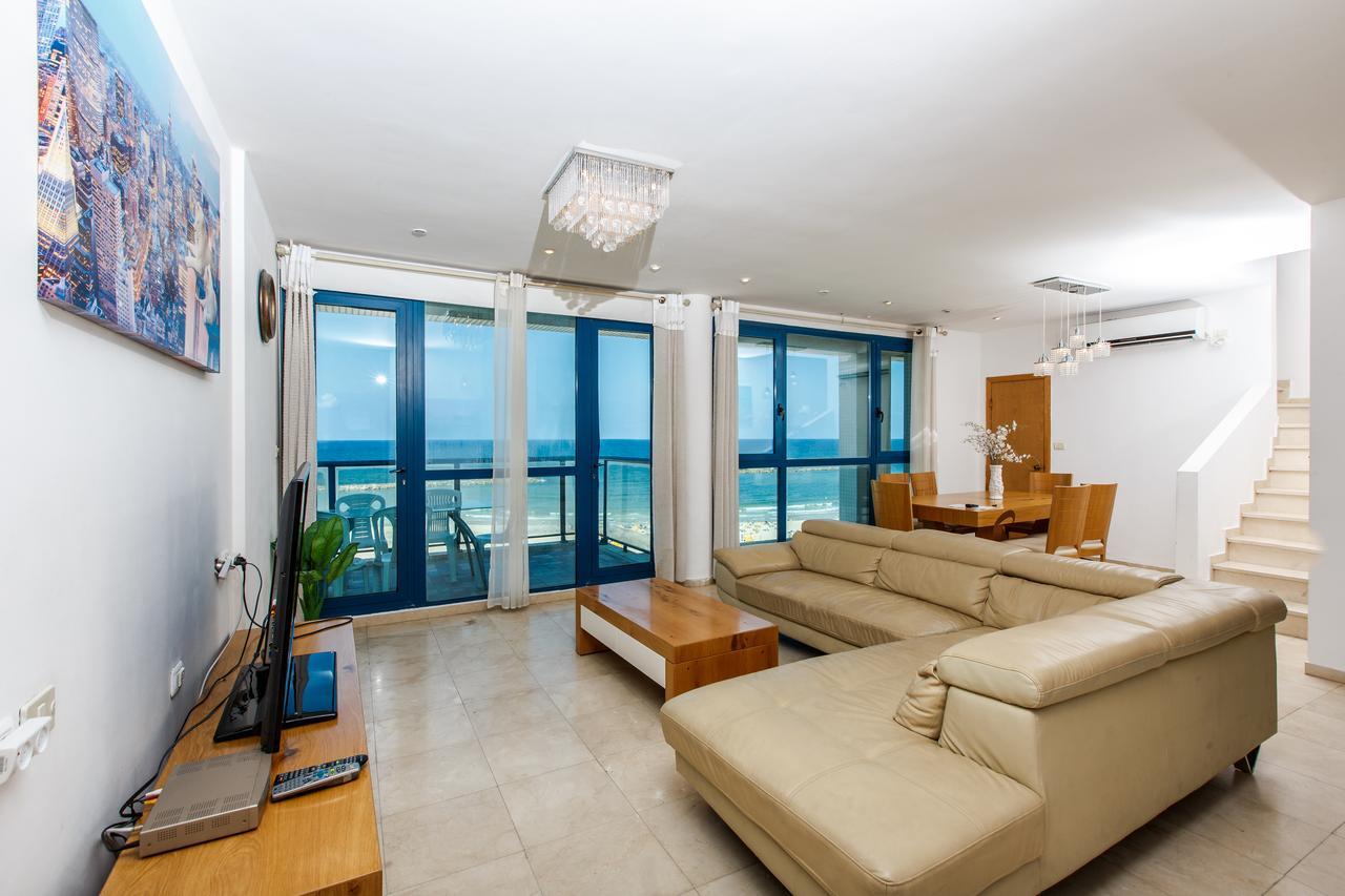 Ocean Front Apartments First Line To The Beach Tel Aviv Eksteriør bilde
