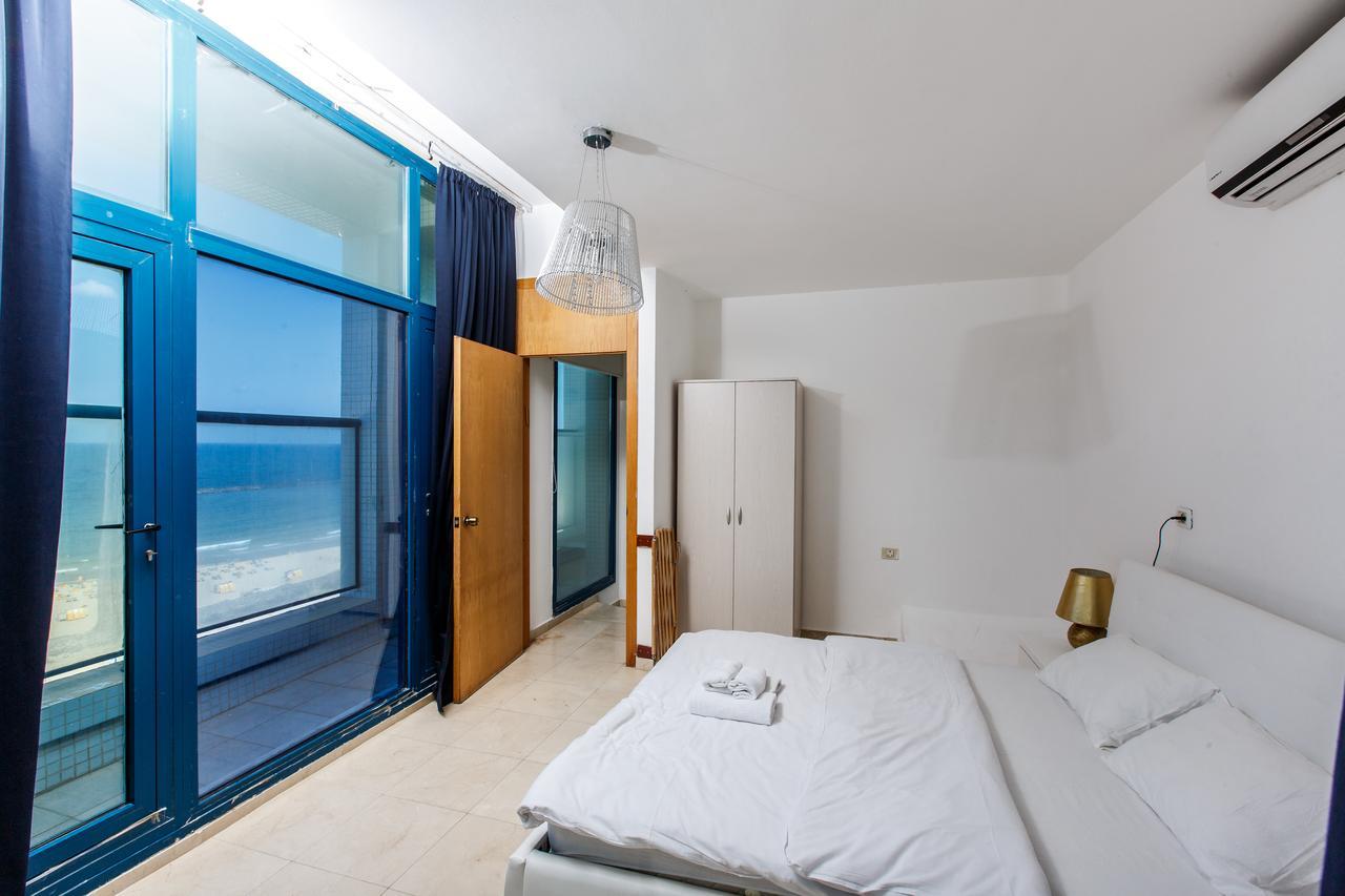Ocean Front Apartments First Line To The Beach Tel Aviv Eksteriør bilde