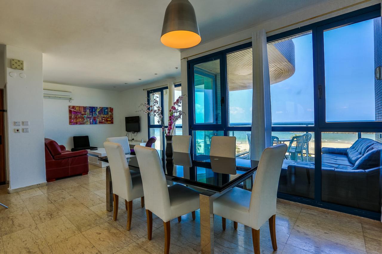 Ocean Front Apartments First Line To The Beach Tel Aviv Eksteriør bilde