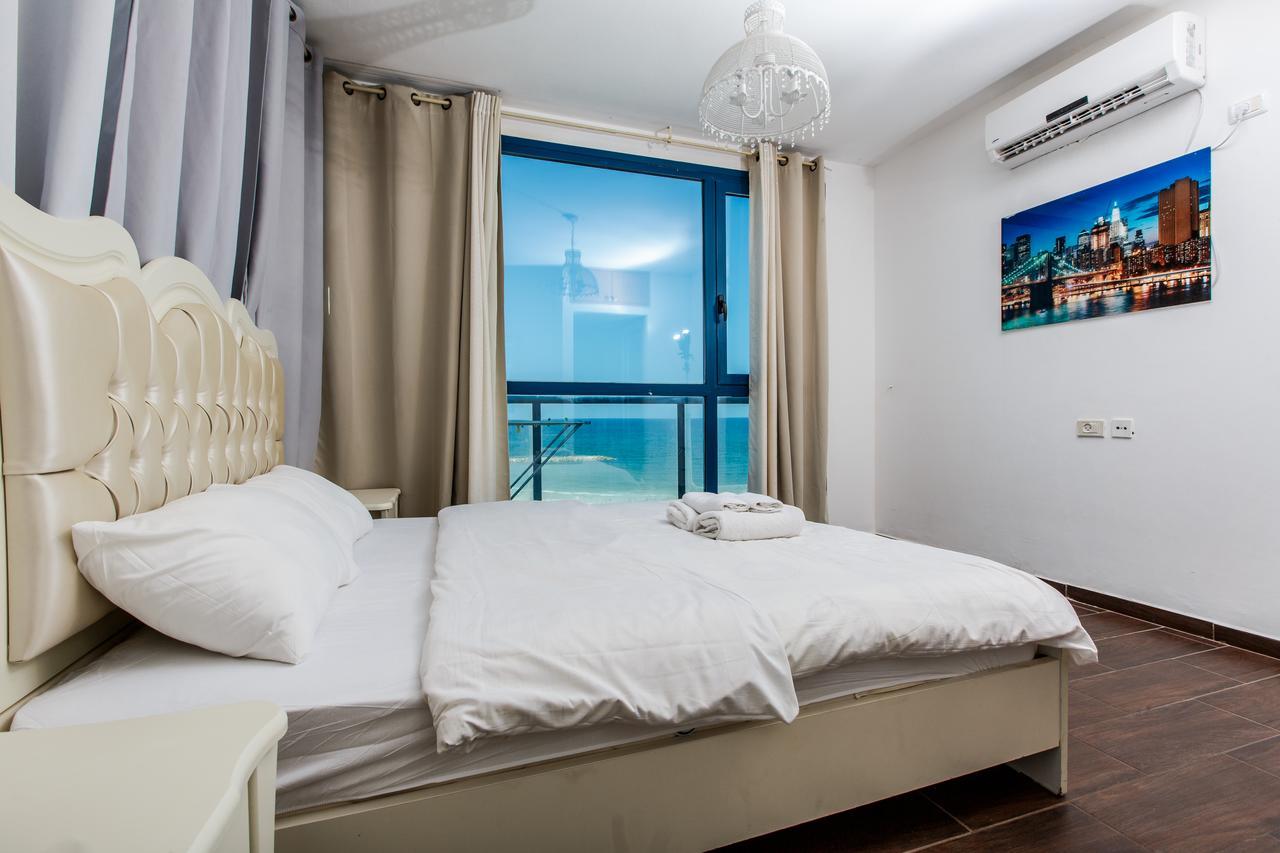 Ocean Front Apartments First Line To The Beach Tel Aviv Eksteriør bilde