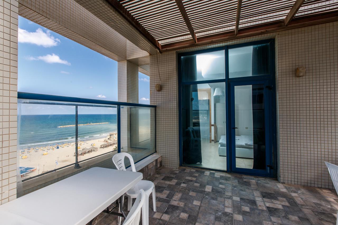 Ocean Front Apartments First Line To The Beach Tel Aviv Eksteriør bilde