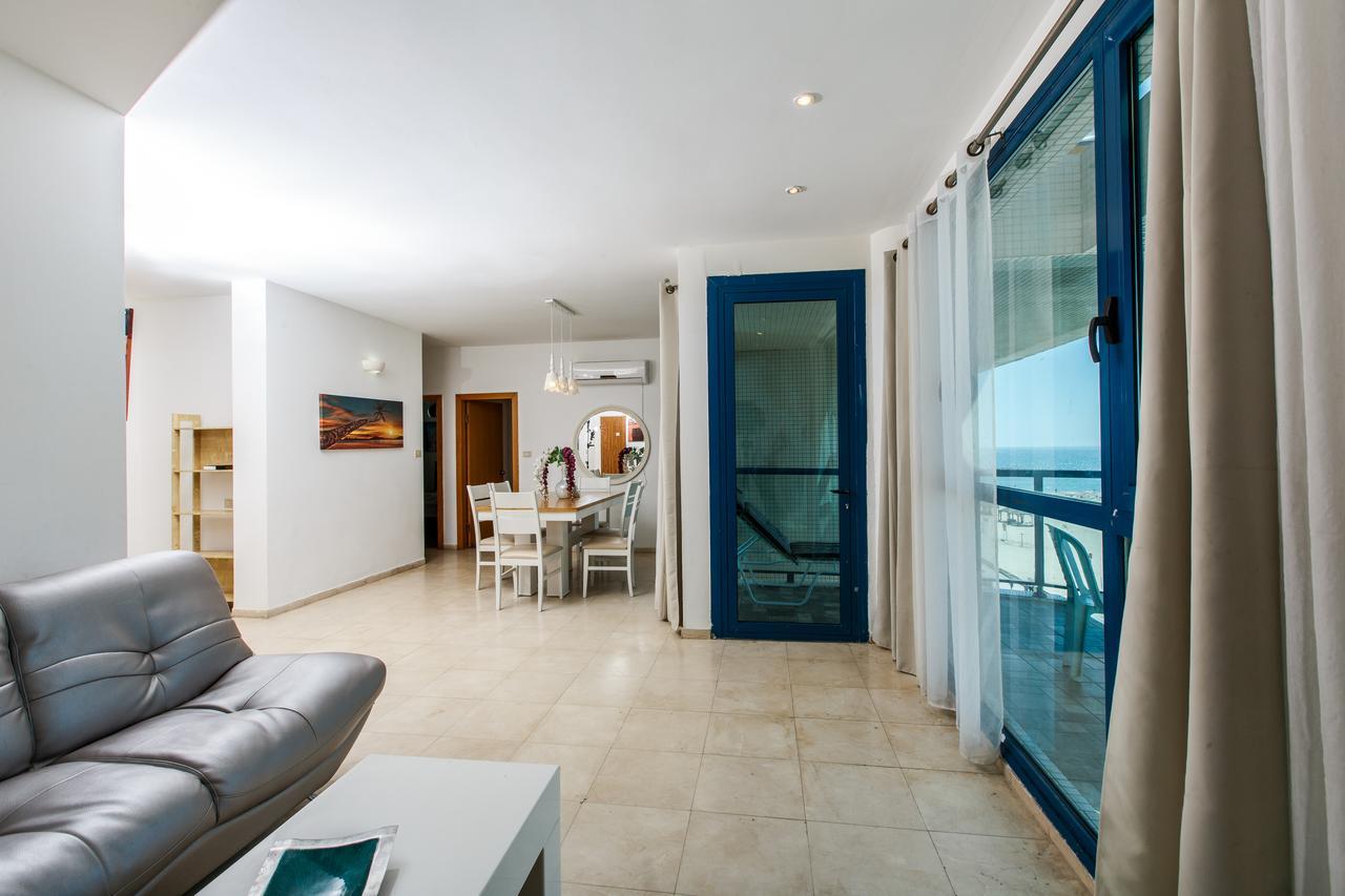 Ocean Front Apartments First Line To The Beach Tel Aviv Eksteriør bilde