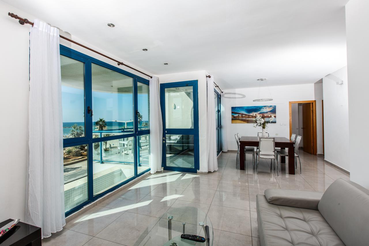 Ocean Front Apartments First Line To The Beach Tel Aviv Eksteriør bilde