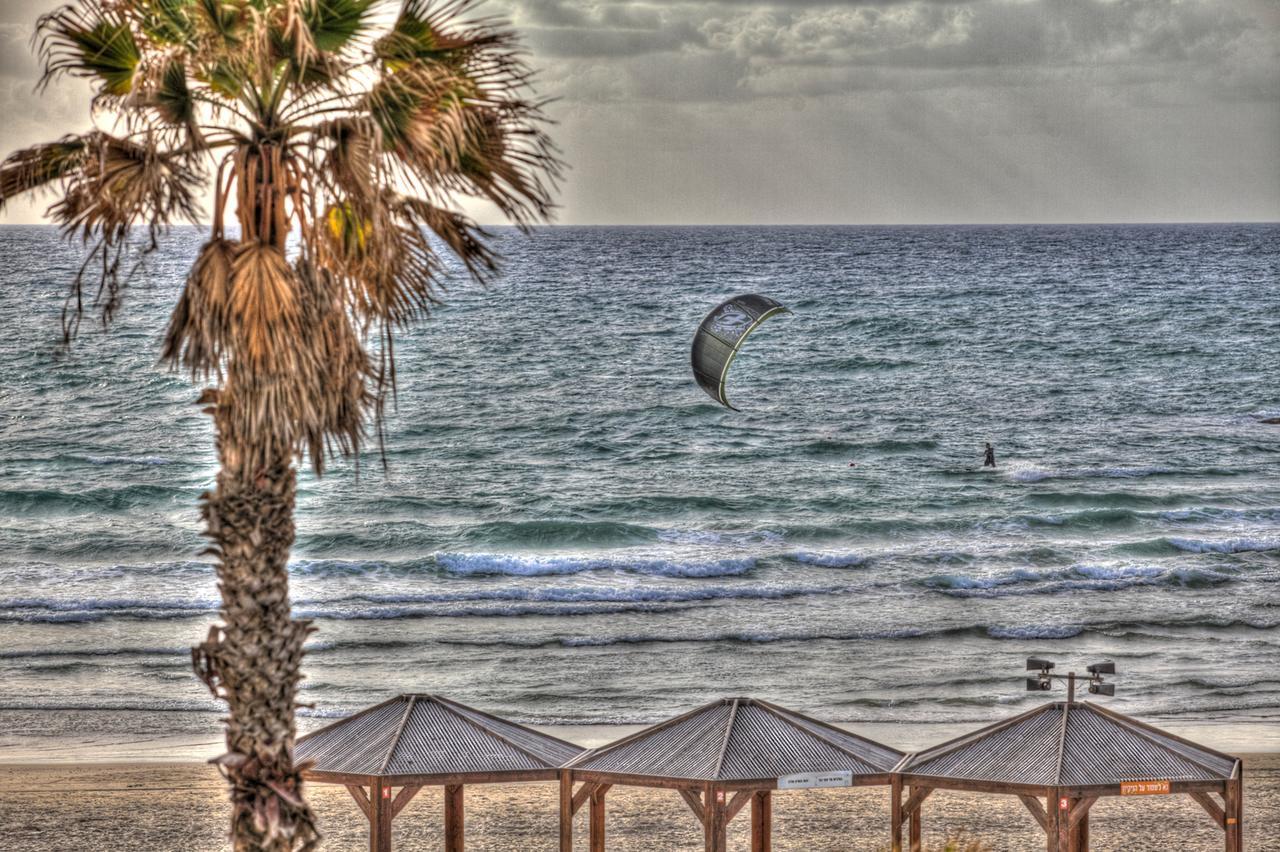 Ocean Front Apartments First Line To The Beach Tel Aviv Eksteriør bilde