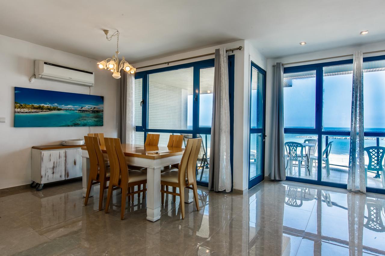 Ocean Front Apartments First Line To The Beach Tel Aviv Eksteriør bilde
